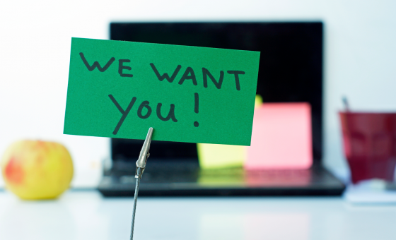 Izzibing Tuyển Dụng