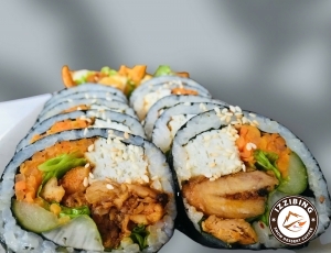 CƠM CUỘN GÀ MẬT ONG